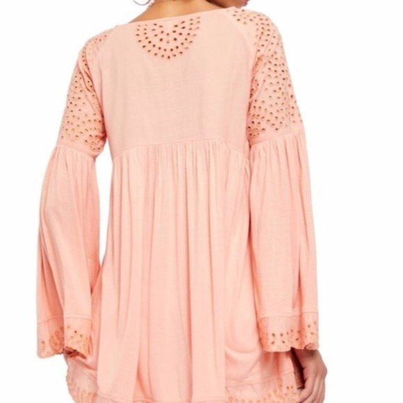 FREE PEOPLE Sun Blush Eyelet Sea of Love Long Sleeve Tunic Top - NWT - Size XS - Picture 2 of 3